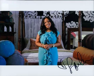 Lauren Makk autograph