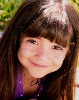 Chloe Noelle autograph