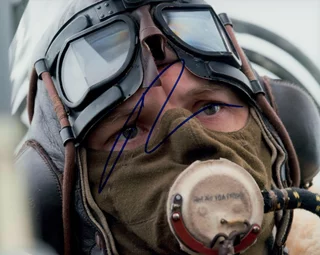 Jack Lowden autograph