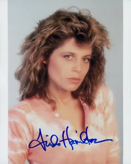 Linda Hamilton autograph