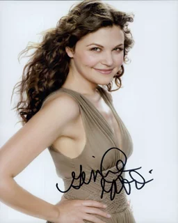 Ginnifer Goodwin autograph