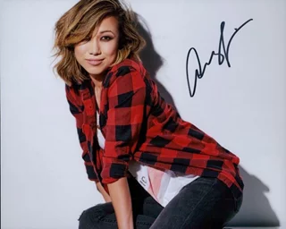 Angela Lin autograph