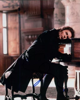 Gary Oldman autograph