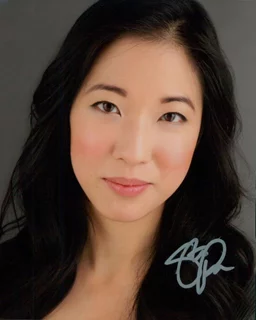 Stephenie Soohyun Park autograph