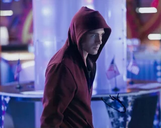 Colton Haynes autograph