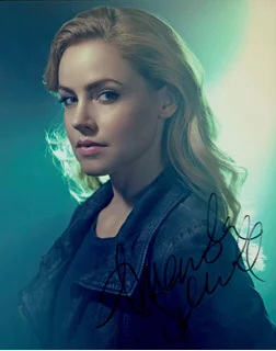 Amanda Schull autograph