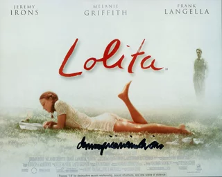 Dominique Swain autograph