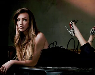 Katie Cassidy autograph