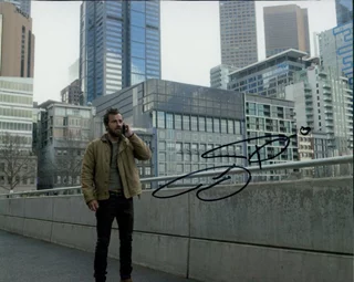 Justin Theroux autograph
