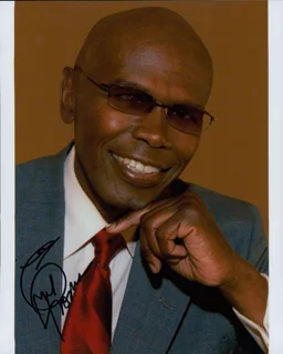 Ernest Thomas autograph