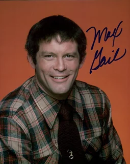 Max Gail autograph