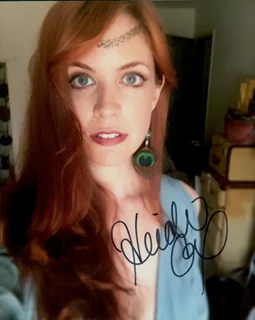 Heidi Cox autograph