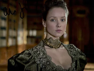 Alexandra Dowling autograph