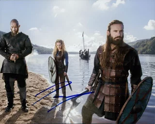 Travis Fimmel autograph