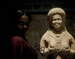 Yetide Badaki autograph