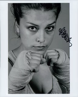 Iliana Carter autograph