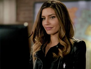 Juliana Harkavy autograph