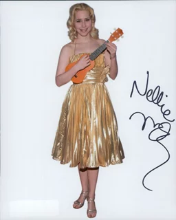 Nellie McKay autograph