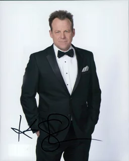 Kin Shriner autograph