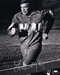 Lee Majors autograph