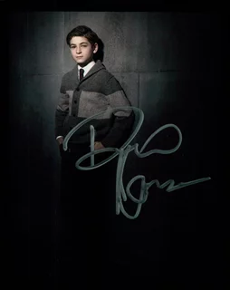 David Mazouz autograph