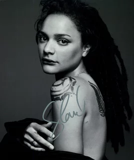 Sasha Lane autograph
