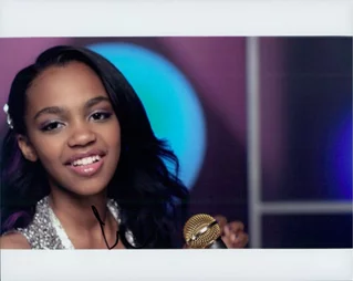 China Anne McClain autograph