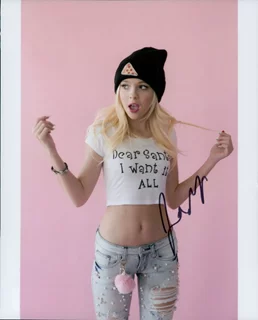 Jordyn Jones autograph