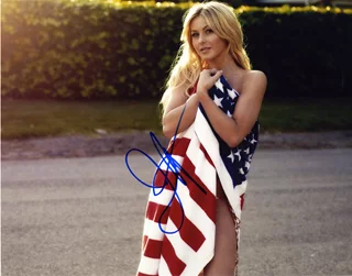 Julianne Hough autograph