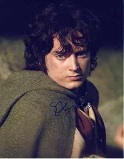 Elijah Wood autograph