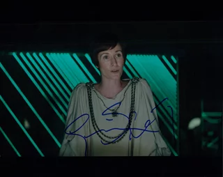 Genevieve O'Reilly autograph