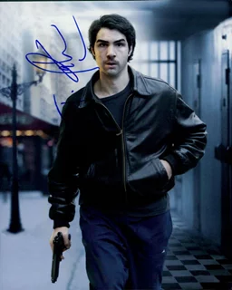 Tahar Rahim autograph