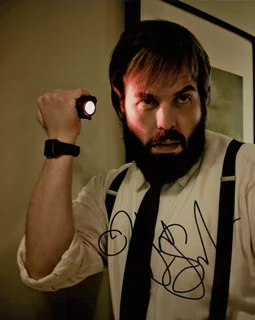 Angus Sampson autograph