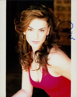 Renee Marino autograph