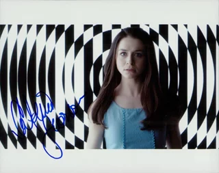 Caterina Scorsone autograph