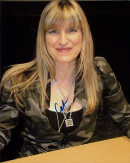 Catherine Hardwicke autograph