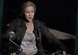 Jessy  Schram autograph