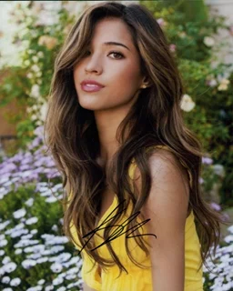 Kelsey Chow autograph