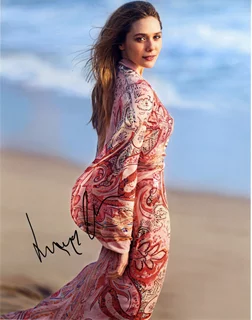 Elizabeth Olsen autograph