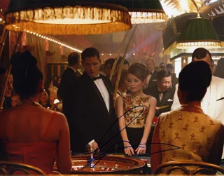 Emily Browning autograph