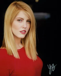 Yvonne Zima autograph