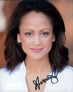 Anne-Marie Johnson autograph