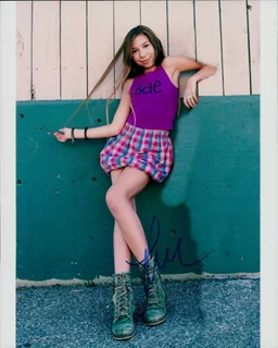 Lulu Lambros autograph