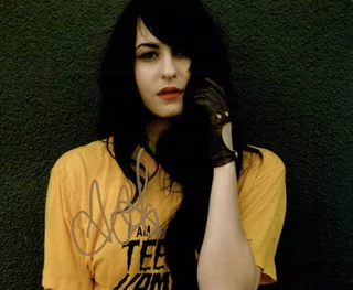 Scout Taylor-Compton autograph