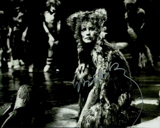 Betty Buckley autograph