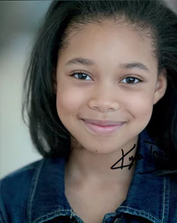 Kyla-Drew autograph