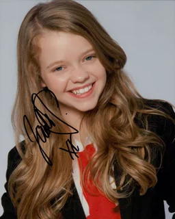 Jade Pettyjohn autograph