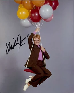 Shirley Jones autograph