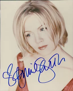 Jennie Garth autograph