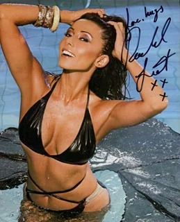 Rachel Grant autograph